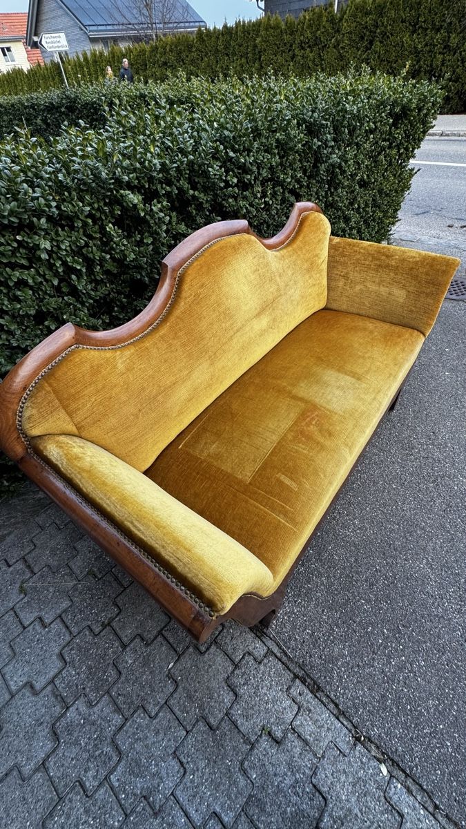 Divani: Das antike Hirschsofa wurde 2008 auf mind. 500 sfr. geschätz – Usato da Grub SG venduto da Crispin1990 1