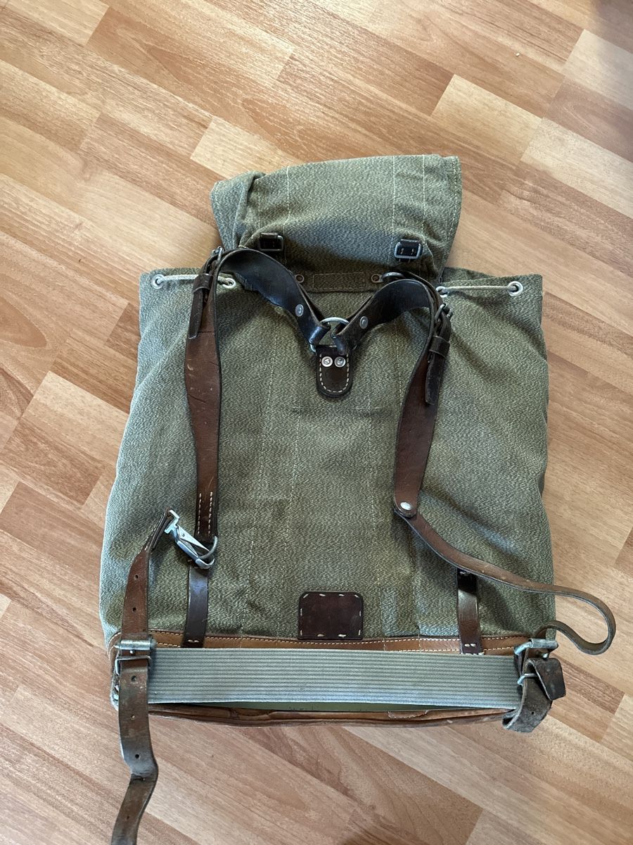 Schweizer Armee Zaini: Militär Rucksack Schweizer Armee alt – Usato da St. Gallen venduto da mai_zpt7 1