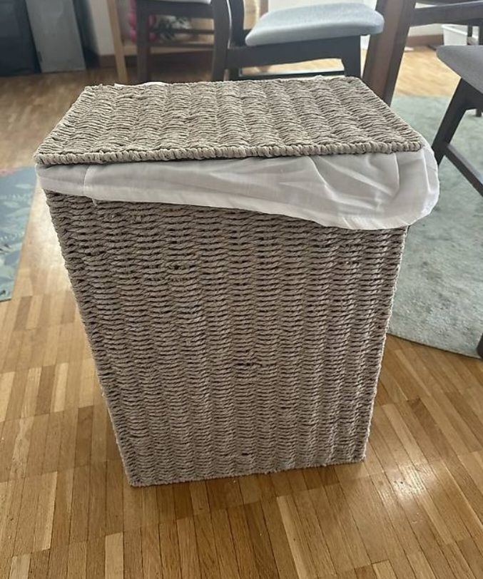 Paniers à linge: waschkörb – D'occasion à Glattbrugg par B_B