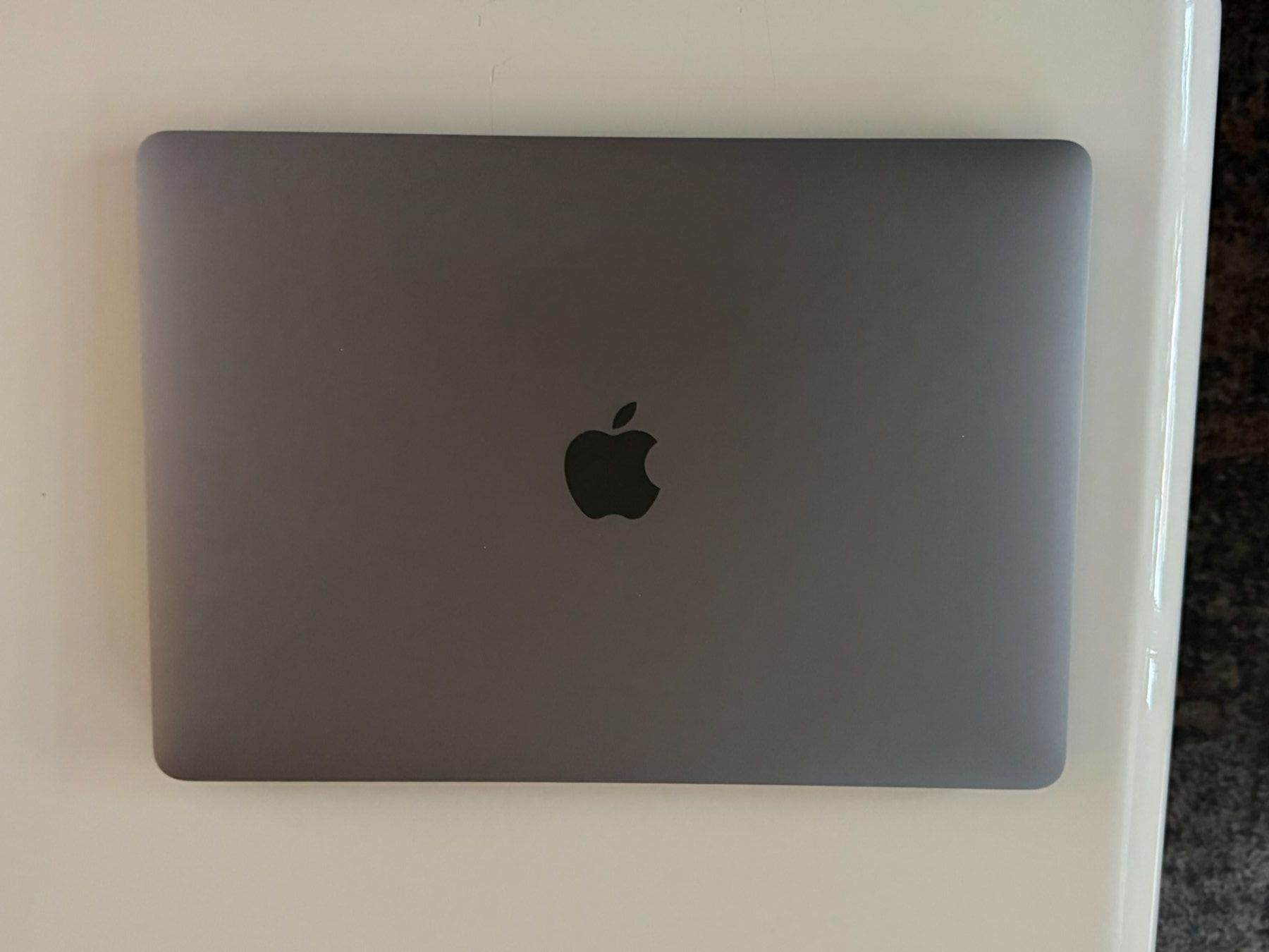 Apple Notebooks: MacBook Air 13" 2020 – Gebraucht aus Spiez von eag01 2