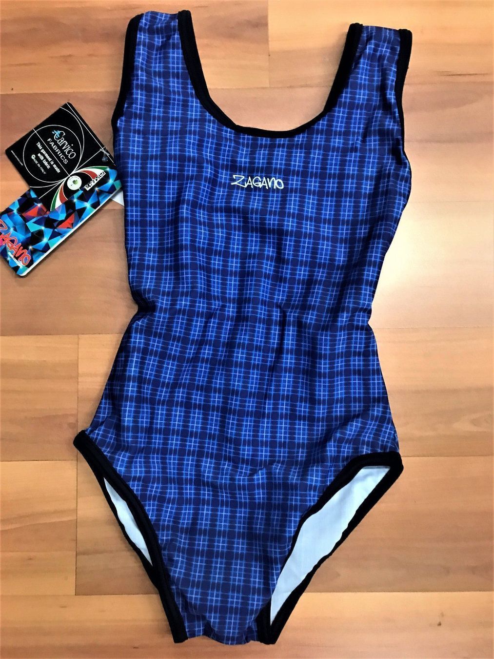 Costumi da bagno & Bikini: Mädchen Badeanzug, Gr.104 gemustert ZAGANO Italy – Nuovo e nell'imballaggio originale da Adliswil venduto da vette56
