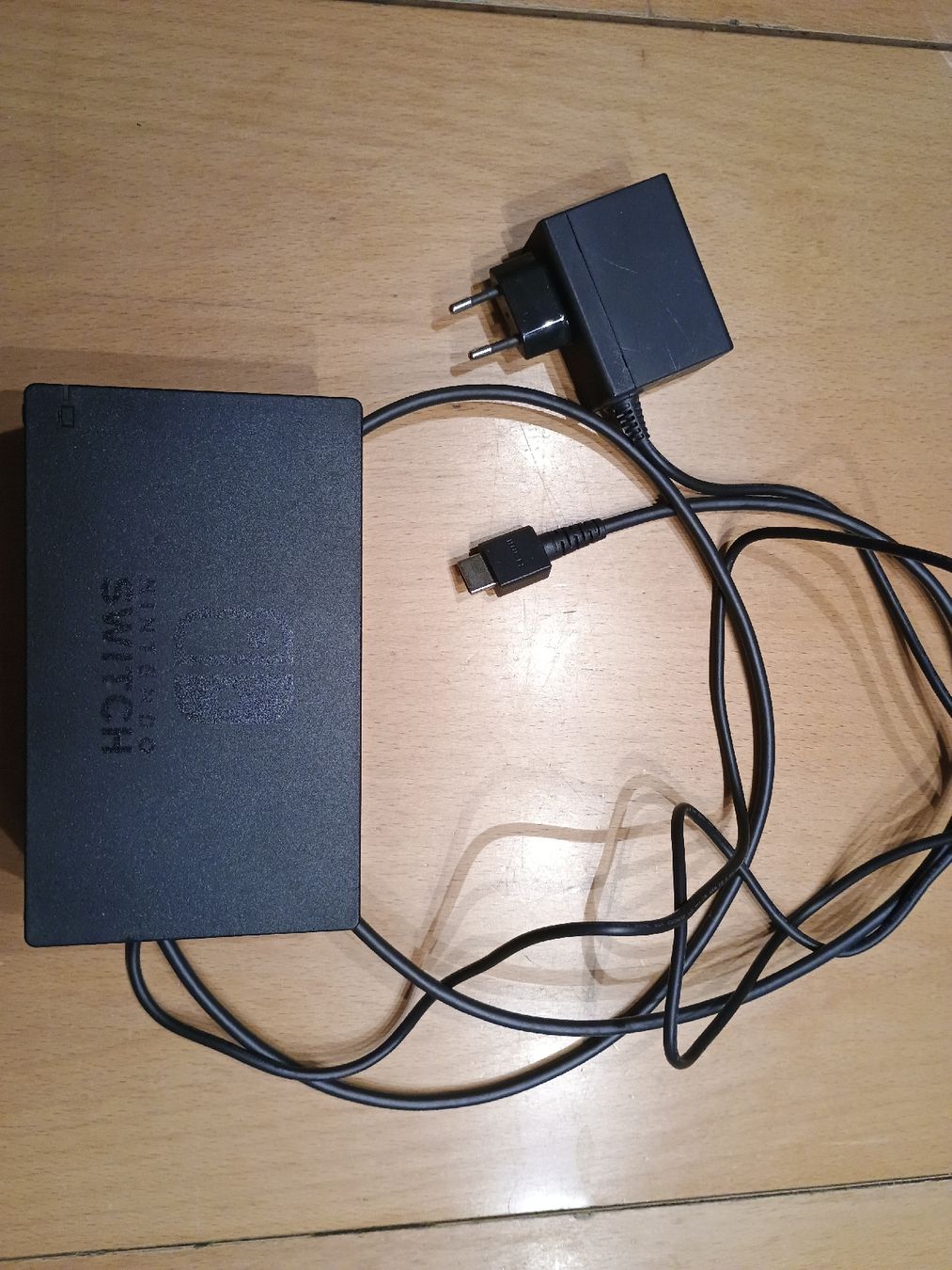Nintendo Console: Nintendo Switch Konsole mit Zubehör – Usato da Wikon venduto da Stalefish78 3