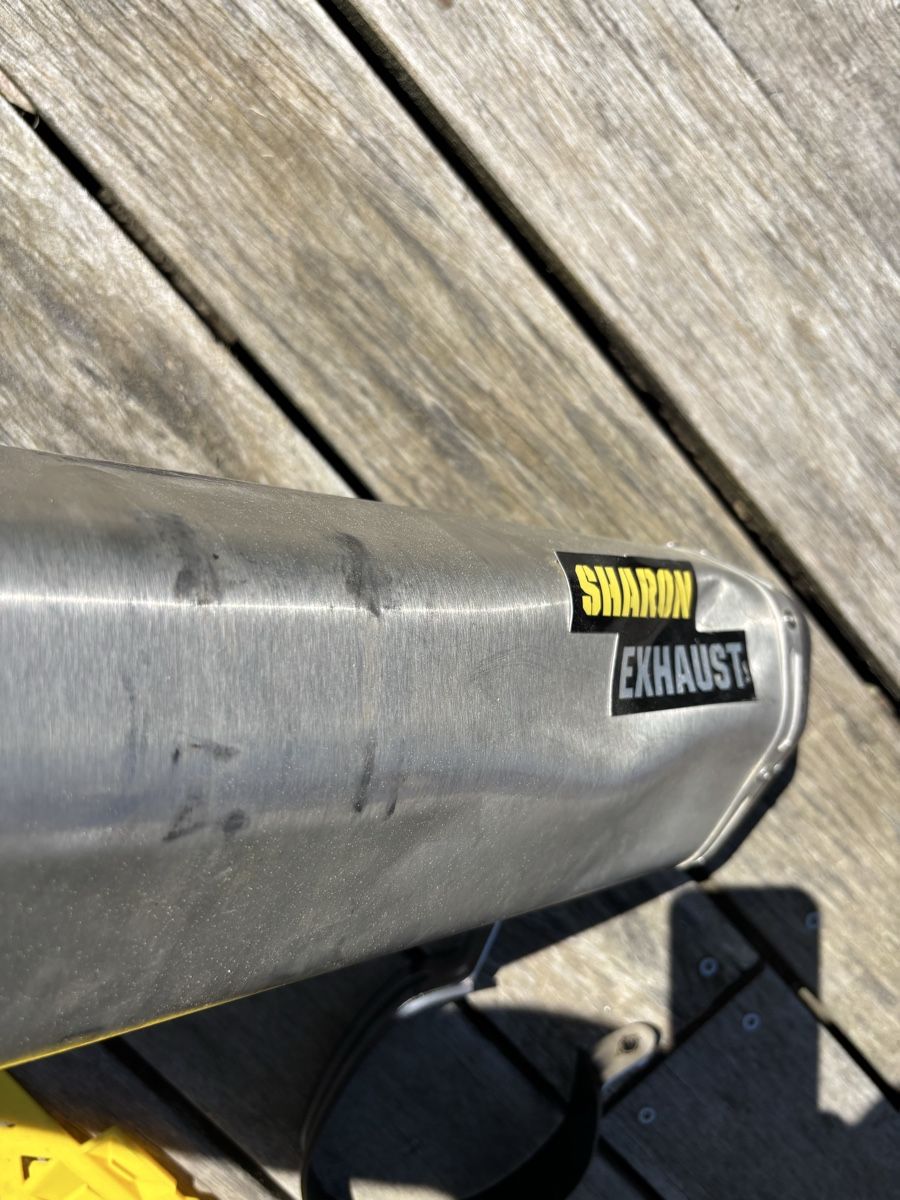 Sistemi di scarico: Husqvarna 701 Sharon Exhaust – Usato da Corsier GE venduto da Benorto 1