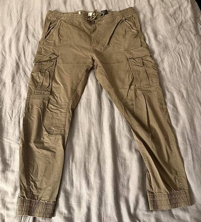 Beige Cargo Hose