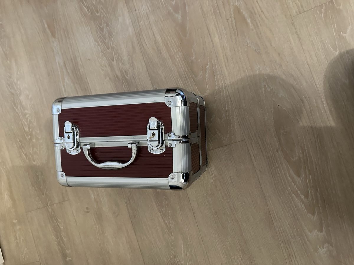 Schmuckkästen: Schmuck Schatulle oder schminken Koffer – Neu (gemäss Beschreibung) aus Basel von Ivana_4 5