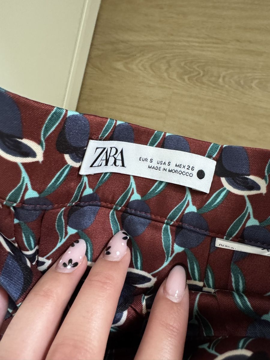Zara Gonne: Zara skirt – Nuovo (secondo la descrizione) da Ermenswil venduto da Andreia_lopes01 1