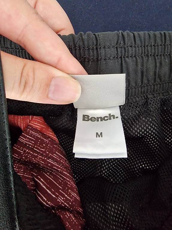 Bench Costumi da bagno: Bench Badehose Grösse M – Usato da Gossau SG venduto da lad_pwg5 1