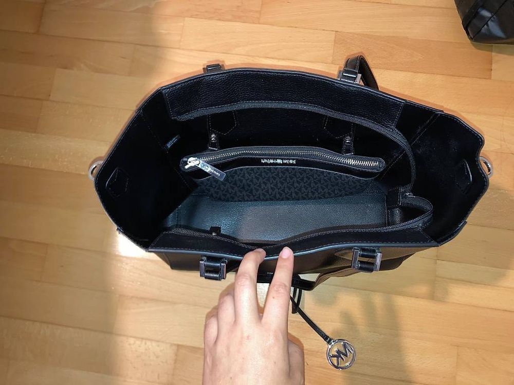 Borse: Drei Michael Kors Taschen – Usato da Richterswil venduto da learn80 1