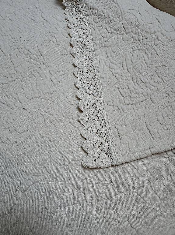Zara Coperte: Tagesdecke von Zara Home – Usato da Zweidlen venduto da Claudia065