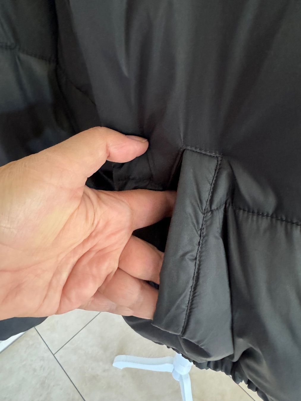 Guess Giacche: Guess Damen Jacke Gr XL – Usato da Kirchdorf AG venduto da coco123 2