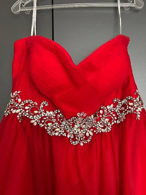 Vestiti: Trägerloses rotes Abendkleid – Usato da Zürich venduto da ali_8zbg 2