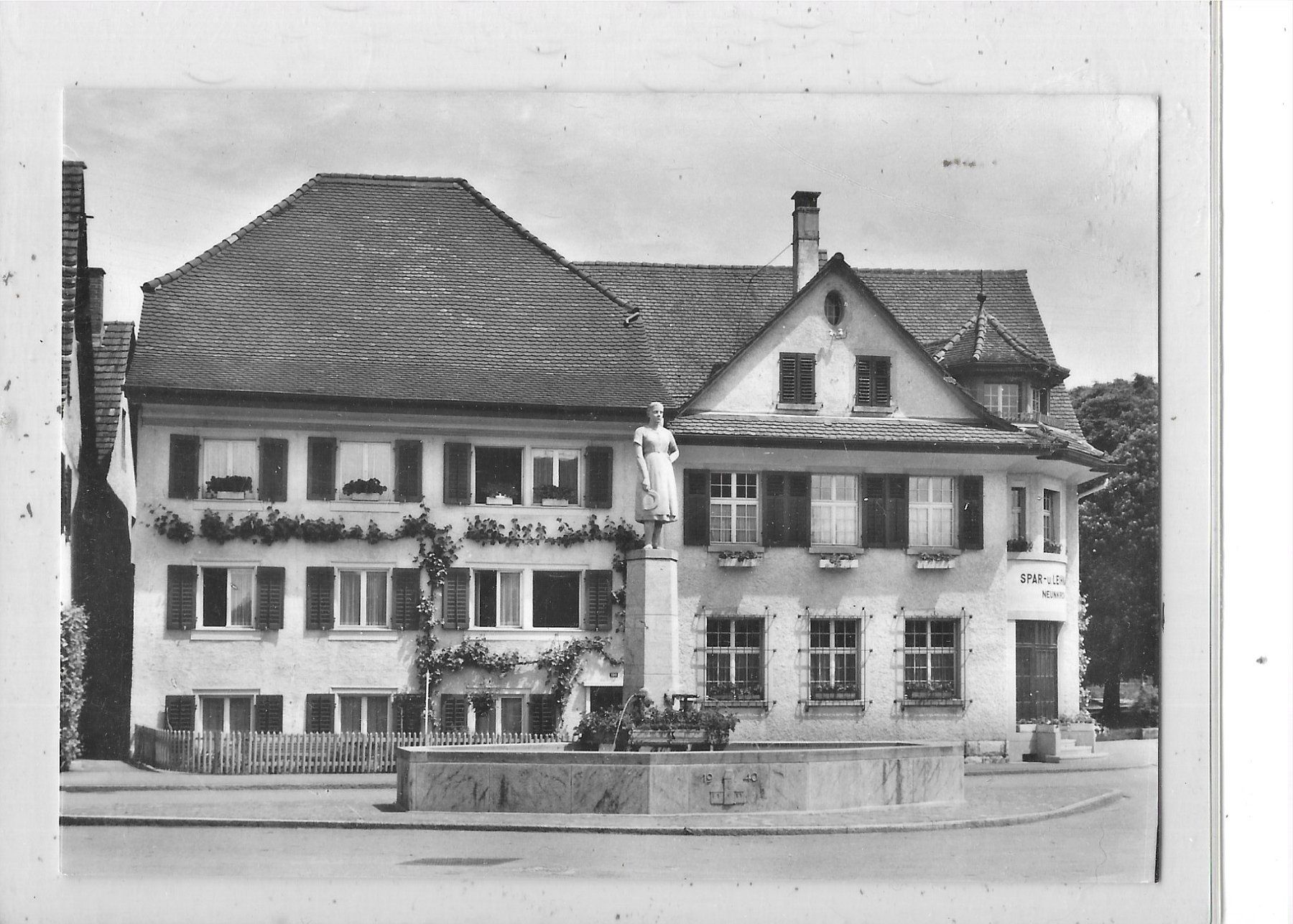 Cartoline postali: SH Neunkirch Klettgauerbrunnen – Usato da Schocherswil venduto da Wilare