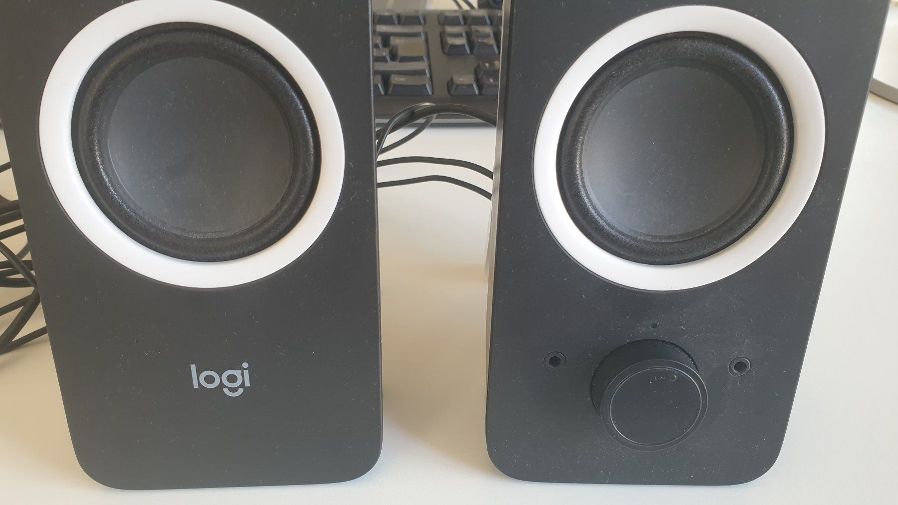 Logitech Haut-parleurs: Logitech Multimedia Speakers Z200 – D'occasion à Stäfa par Supertramp73 3
