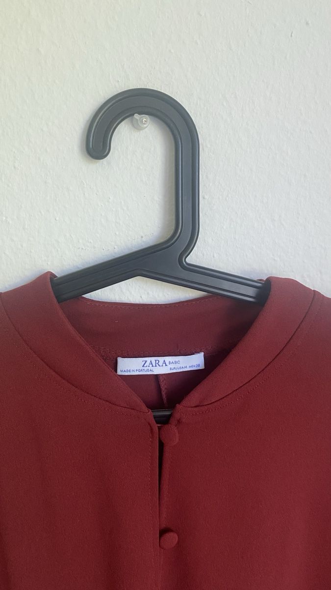 Zara Robes: Robe Zara bordeaux, Taille M – D'occasion à Biel/Bienne par ana_2427 2