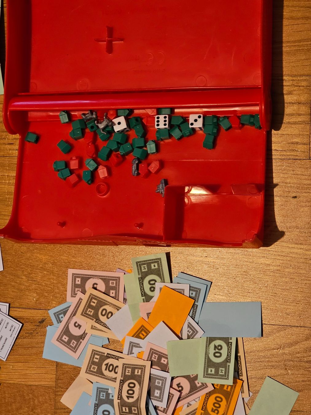 Hasbro Giochi: Monopoly -Reiseformat Brettspiel – Usato da Birmensdorf ZH venduto da eva_9hvs 2