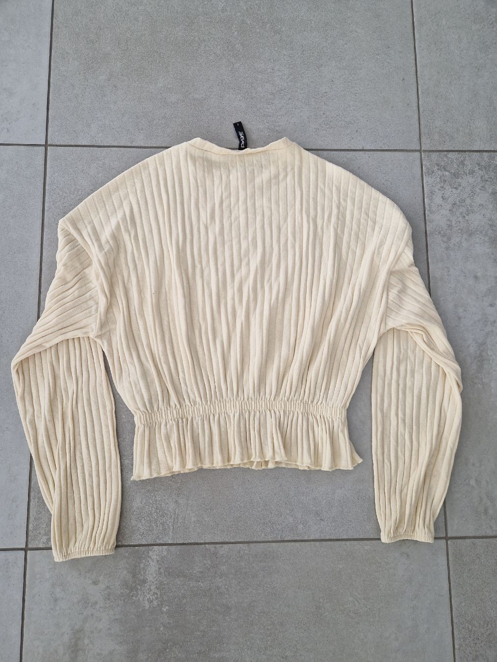 Pulls & Sweat-shirts: Pullover – Neuf (Voir description) à Eglisau par Ramii97 1