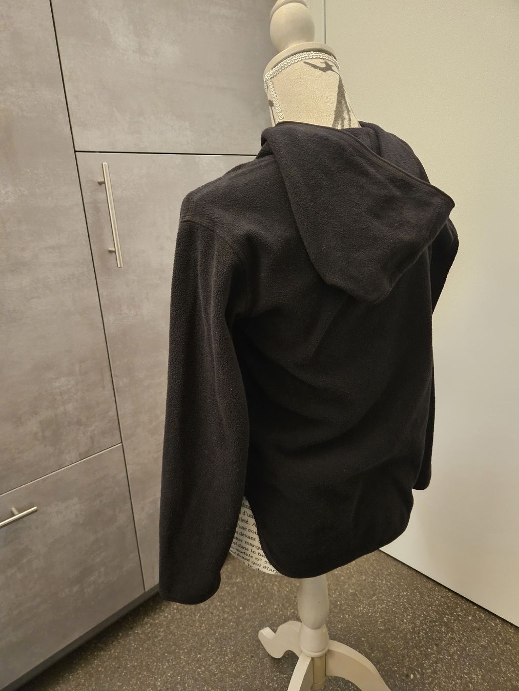 H&M Maglioni & Felpe: Schwarz Hoody Pullover Gr XS Damen H&M – Nuovo (secondo la descrizione) da Anwil venduto da tamoos 1