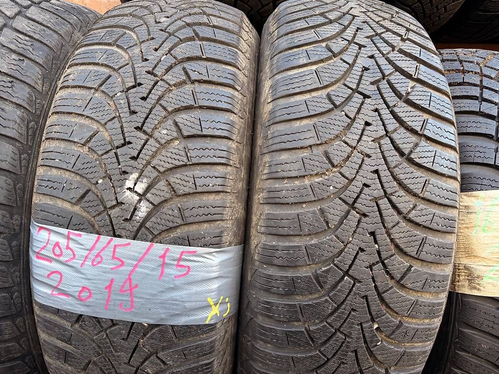 Pneumatici & Ruote complete: 2 Winterreifen 205/ 65/ 15   – Usato da Udligenswil venduto da Sch2s