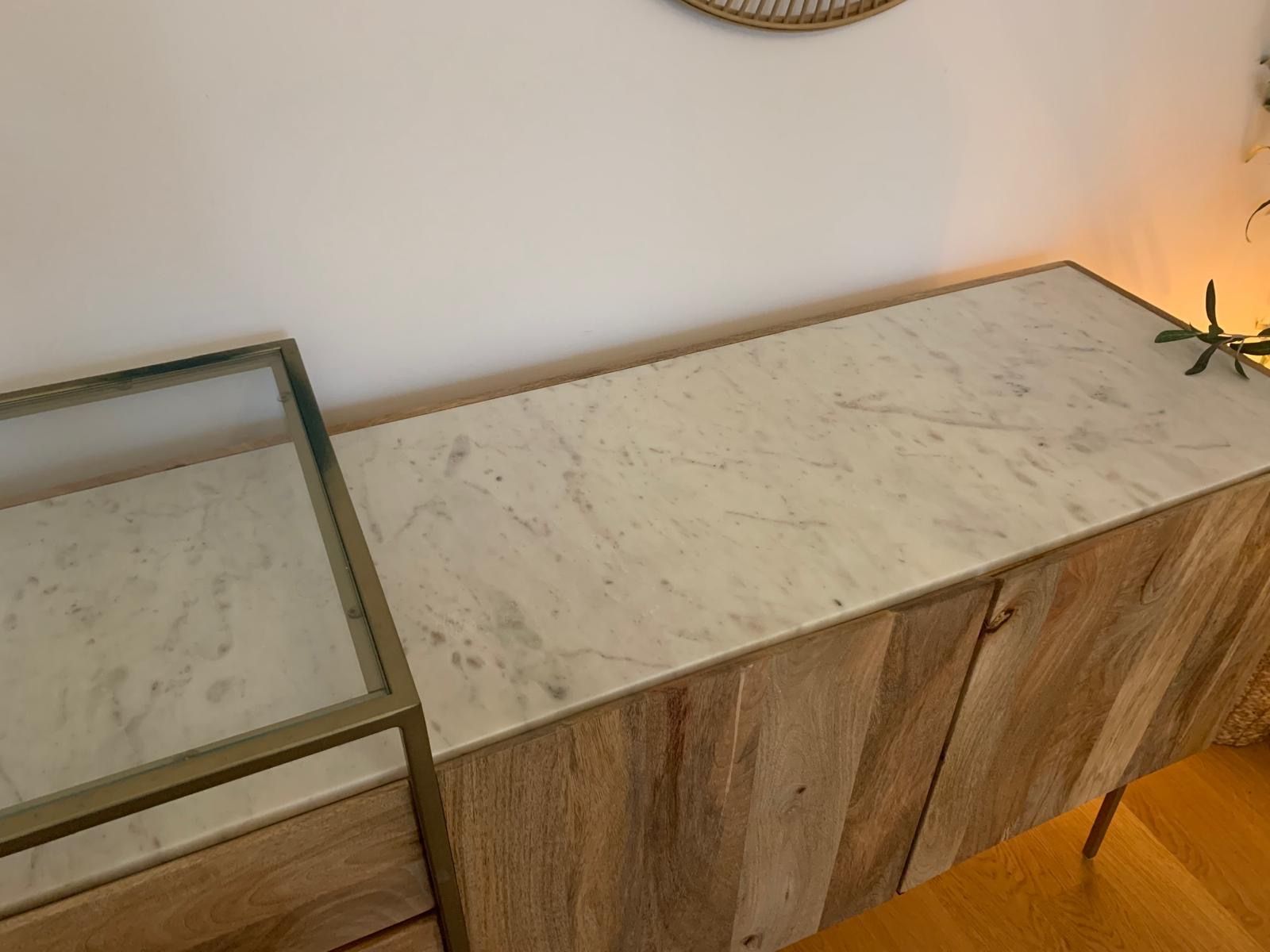 Mobili TV: Moderne Möbel, mit weißem Marmor und einem Kristalltisch. – Usato da Gebenstorf venduto da Kerulina 1