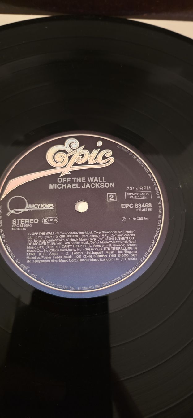 Dischi in vinile: Michael Jackson Off The Wall Vg+ – Usato da Yvonand venduto da RF-VINYL 3