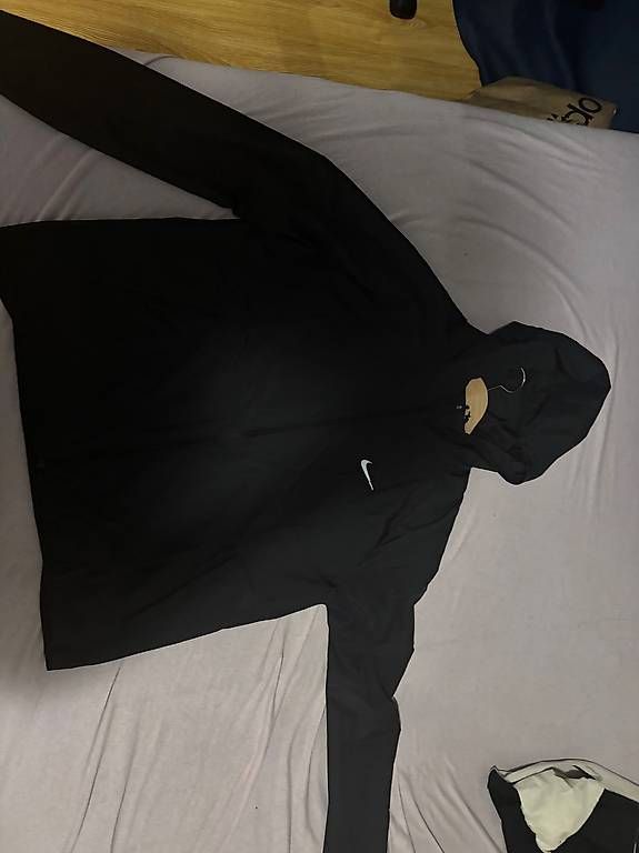 Giacche: Nike running windbreaker – Usato da Studen BE venduto da jam_j5dq 1