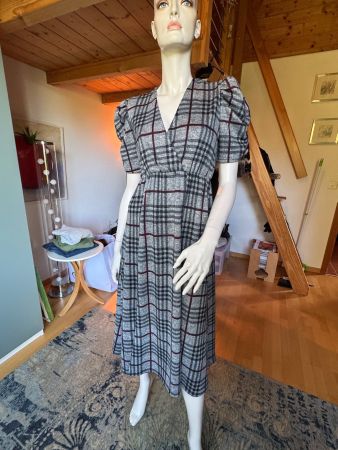 Kleid Karomuster VINTAGE LOVE Grösse S guter Zustand