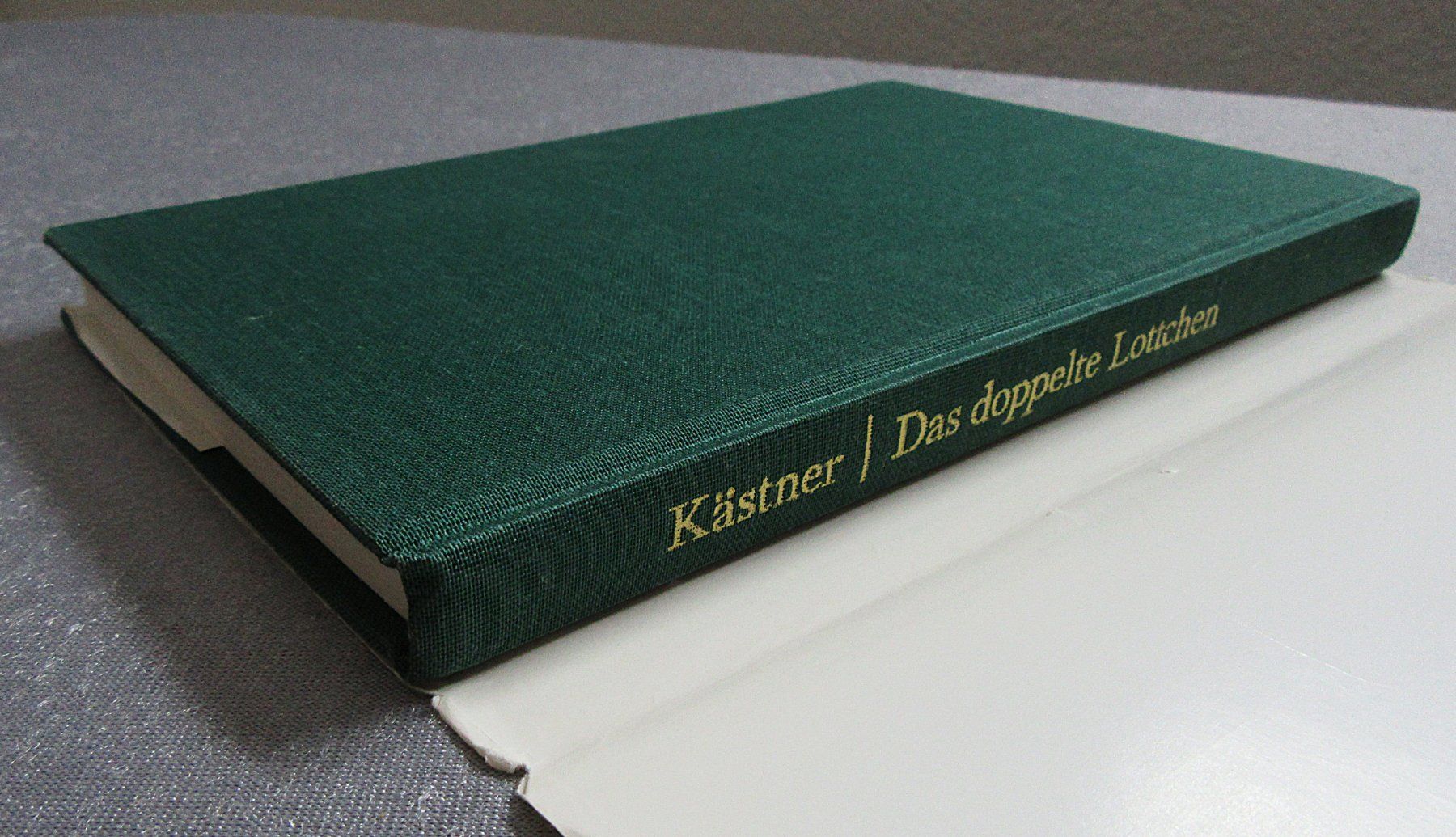 Libri: Das doppelte Lottchen - von Erich Kästner – Usato da Auenstein venduto da Padabimbim 7