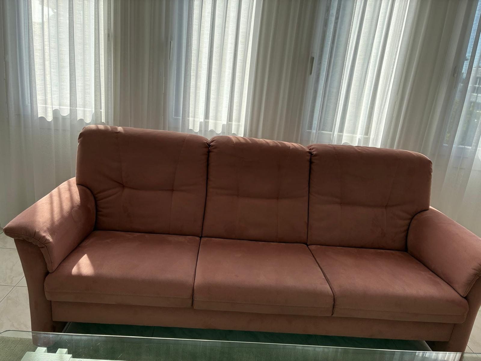 Divani: Sofa 2er und 3er, Farbe rosa – Usato da Niederwangen BE venduto da Kimotsao 2