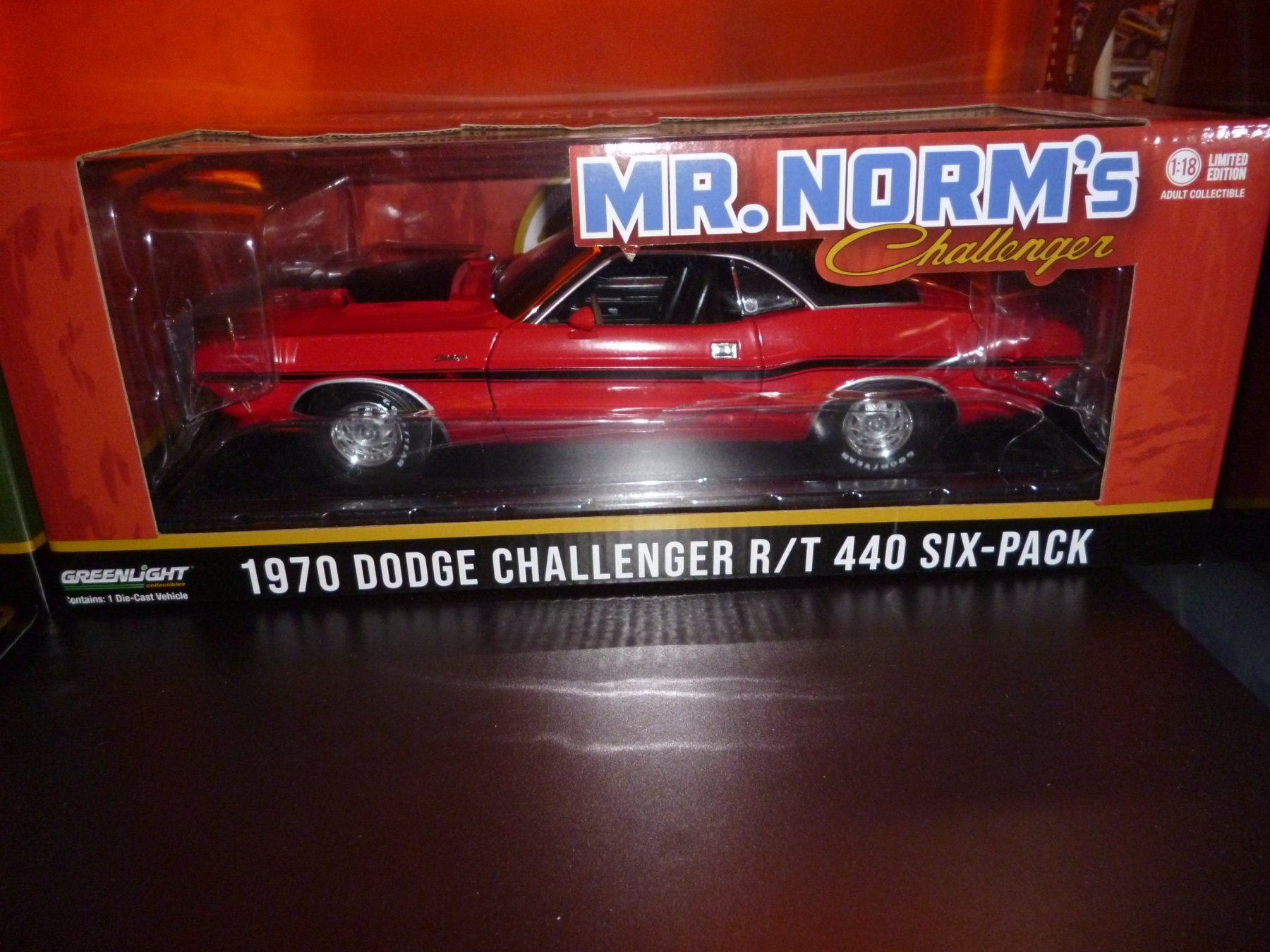 Dodge Modellini d'auto: Dodge Challenger 1970 2x und "Mr.Norms+Headknocker" 1:18 – Nuovo e nell'imballaggio originale da Niederwil SG venduto da Kaicorner03 2