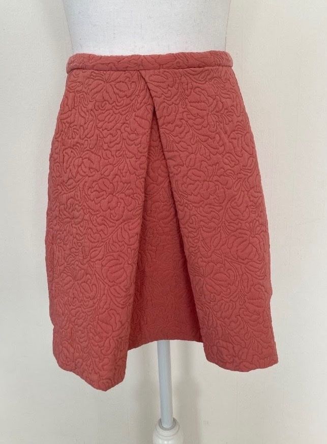 Zara Gonne: Rock XS Zara – Usato da Küssnacht am Rigi venduto da Anacerna