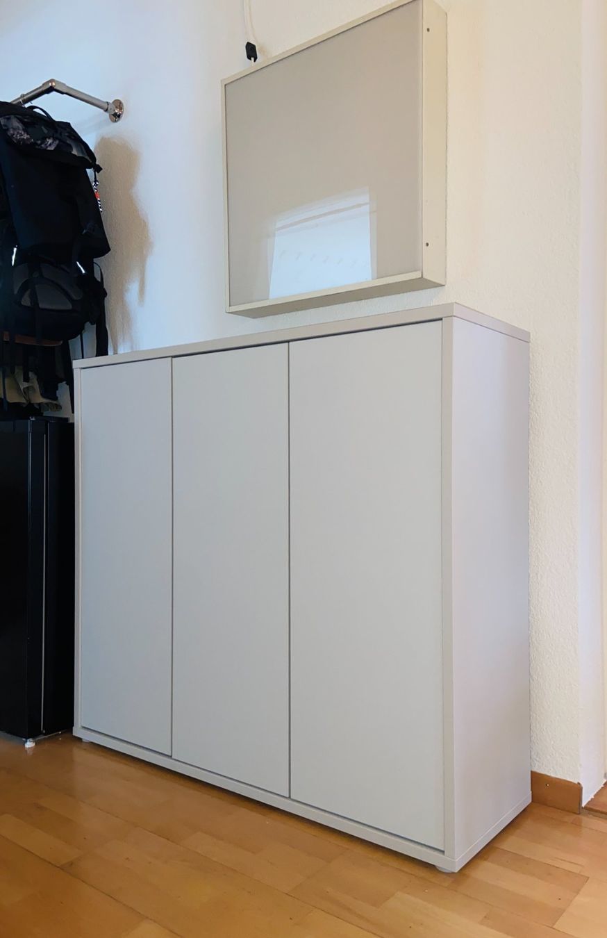 Scaffali: Schuhregal hellgrau neu – Nuovo (secondo la descrizione) da Zürich venduto da DoraJean