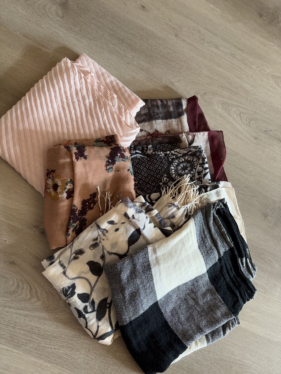 Kleiderpakete: 7 Schals – Gebraucht aus Linden von martina_iwana