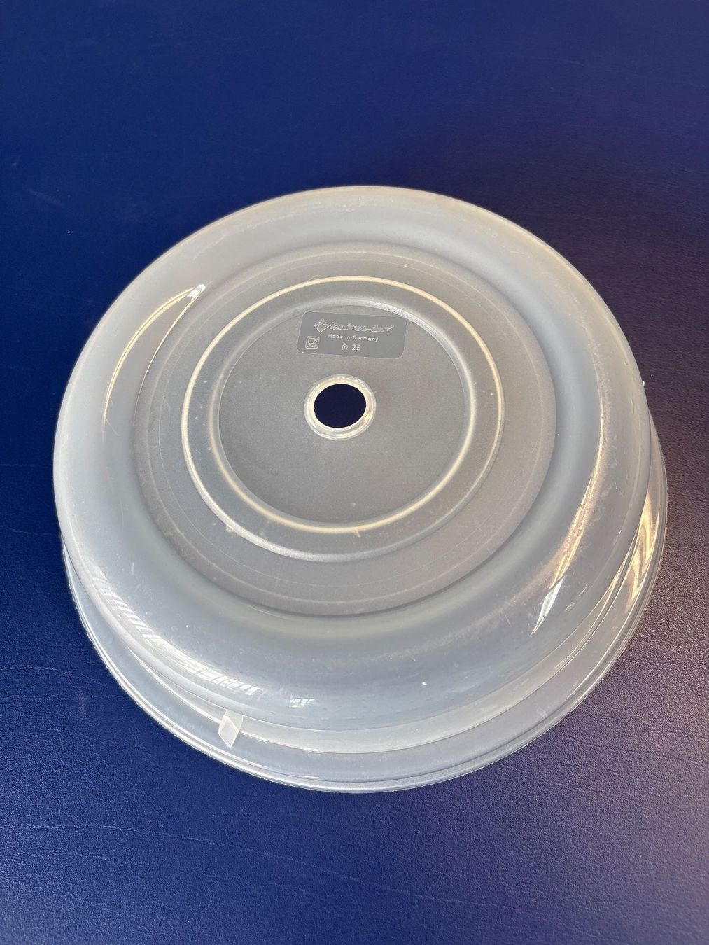 Elettrodomestici da cucina: Microwellenabdeckhaube; Durchmesser 25 cm – Usato da Wetzikon ZH venduto da CZ.