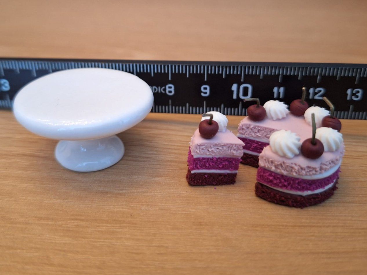 Puppenhäuser & -möbel: Handmade Kirschtorte – Neu (gemäss Beschreibung) aus Zürich von HandmadeTinyFood 1