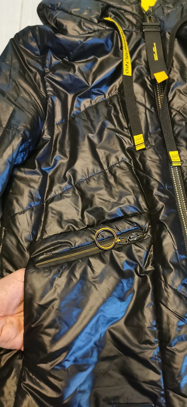 Giacche: Steppjacke/Kapuzenjacke Gr M/L – Usato da Winterthur venduto da Katyakaterina 4