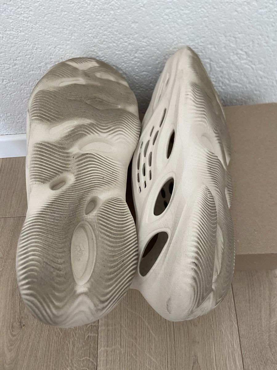Herrenschuhe: yeezy foam runner – Gebraucht aus Stäfa von JamesO03 3