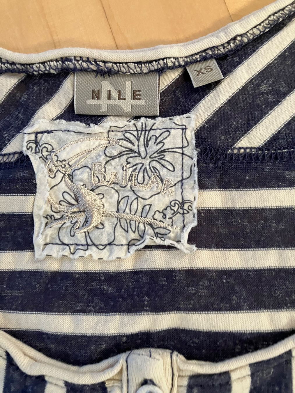 Nile T-shirt: T-Shirt – Usato da Bern venduto da maeri_w 2