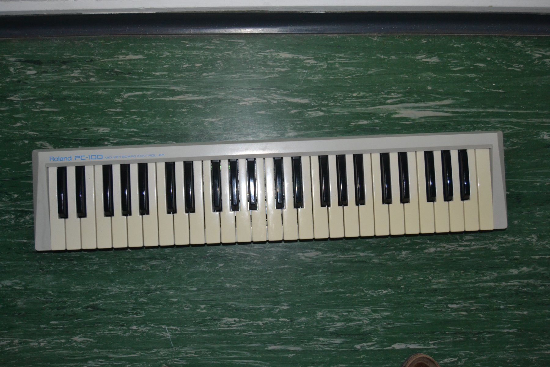 Roland Sistema di controllo: Midi Keyboard Controller Roland PC-100 – Nuovo (secondo la descrizione) da Wil SG venduto da fanofrio