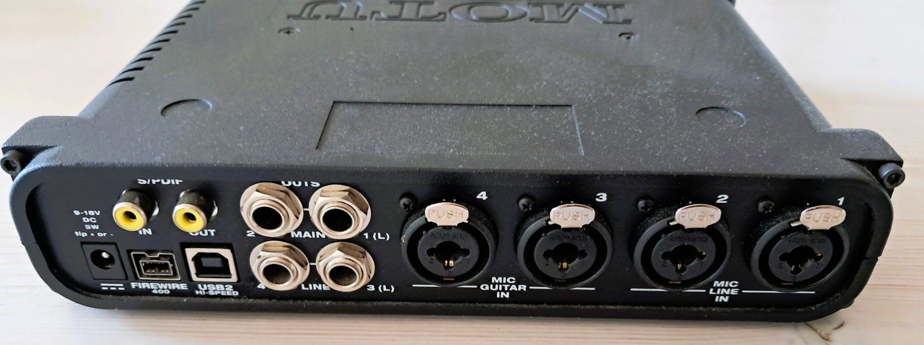 Studioequipment: MOTU 4pre Hybrid Audio Interface (USB / FireWire) – Gebraucht aus Zürich von pg3 2