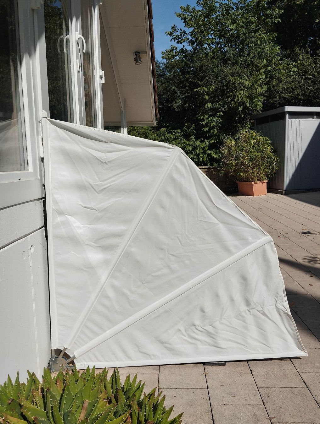 Paravents: Balkon-Sichtschutzfächer – D'occasion à Mörigen par sigi2572