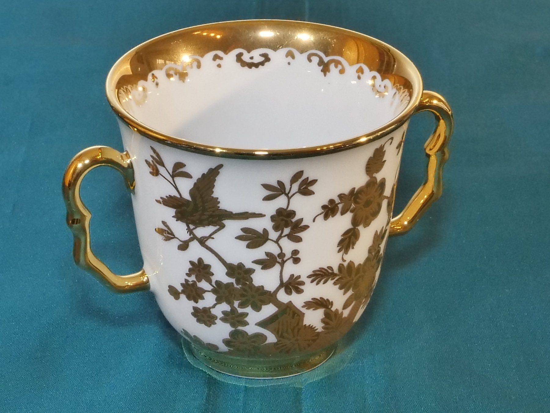 Tassen: 2 wunderschöne Langenthal Tassen mit Gold-Décor, Fac-similé – Gebraucht aus Lustmühle von Glatisant 7