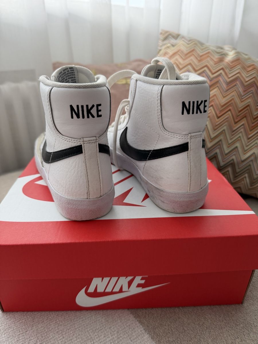 Nike Scarpe da uomo: Nike Sneakers Gr. 35.5 – Usato da Wichtrach venduto da Adriana222 1