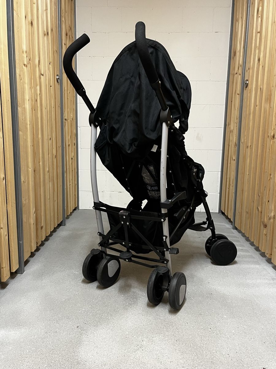 Chicco Carrozzine: Chicco Kinderwagen schwarz gut erhalten – Usato da Rotkreuz venduto da MartinLF 1