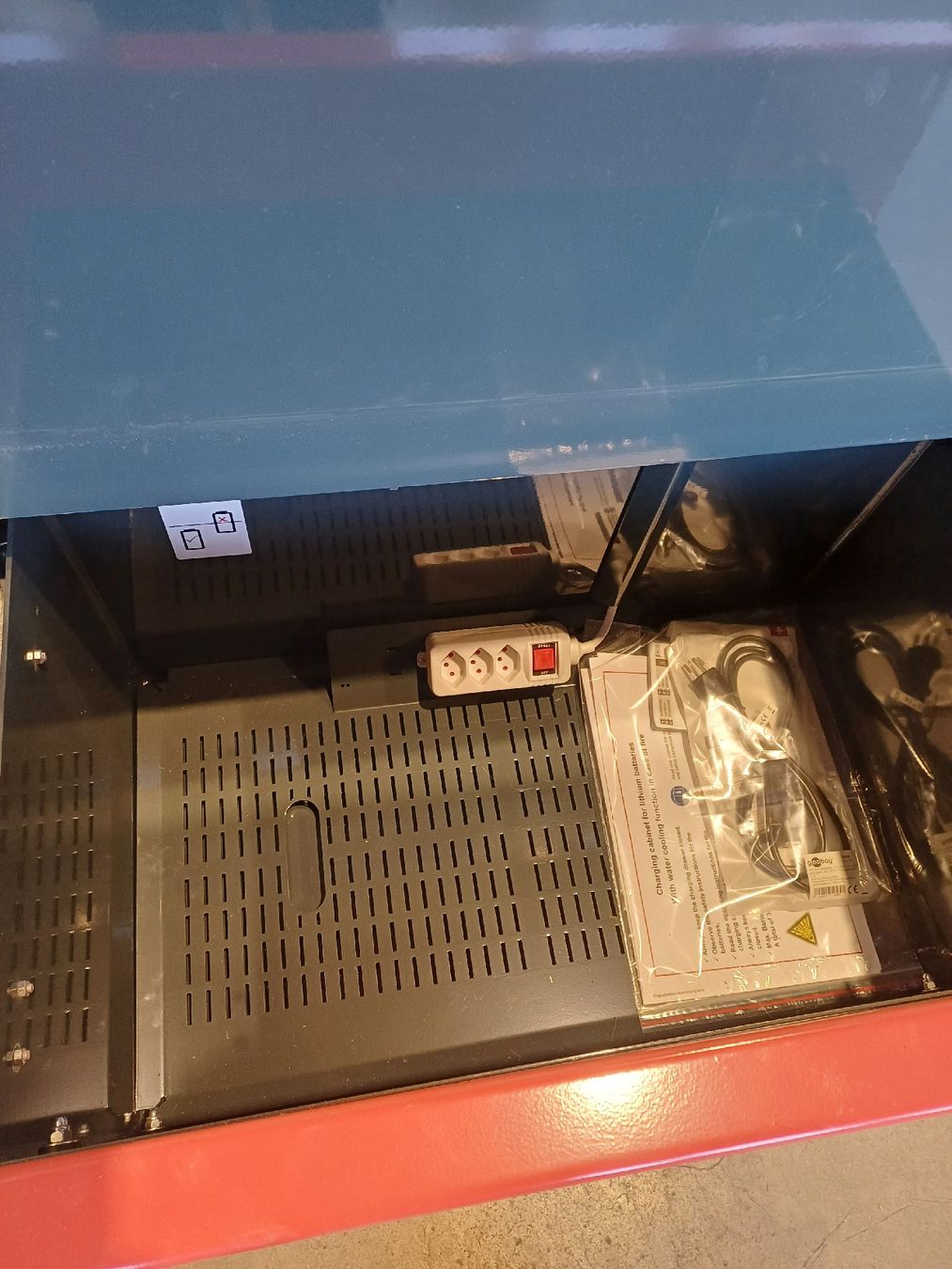 Alimentazione elettrica: Armoire de charge – Nuovo e nell'imballaggio originale da Courrendlin venduto da MouttetMachines 1