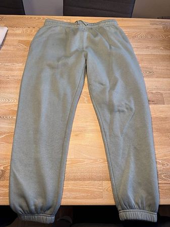Trainerhose Grösse L 