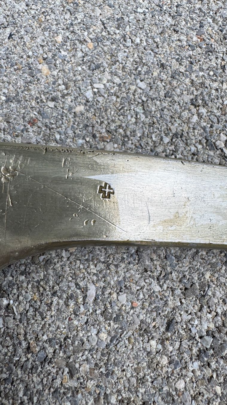 Petzl Kletterausrüstungen: Schweizer Armee Eispickel original – Neu (gemäss Beschreibung) aus Burgdorf von Catbagger64 2