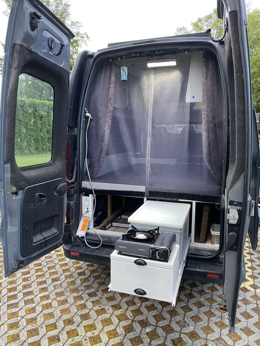 Renault Veicoli da campeggio: Renault Trafic dCi145 L2H2 Camper – Usato da Zürich venduto da Markussager 3
