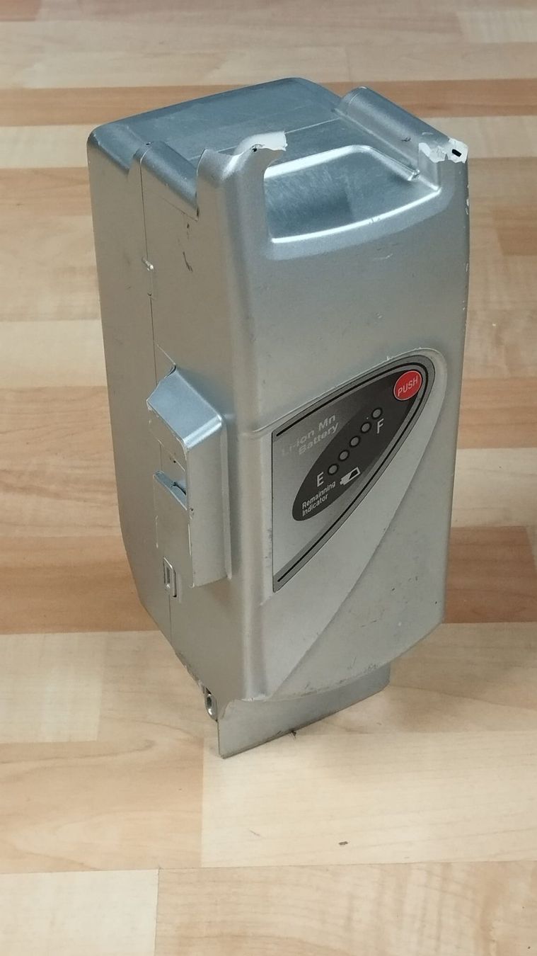 Flyer Akkus: Flyer Akkubox 26V NKY224B02 – Defekt aus Aristau von  2