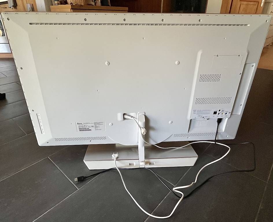 Fernseher: Philips TV 46 Zoll – Gebraucht aus Greppen von MaIrim 3