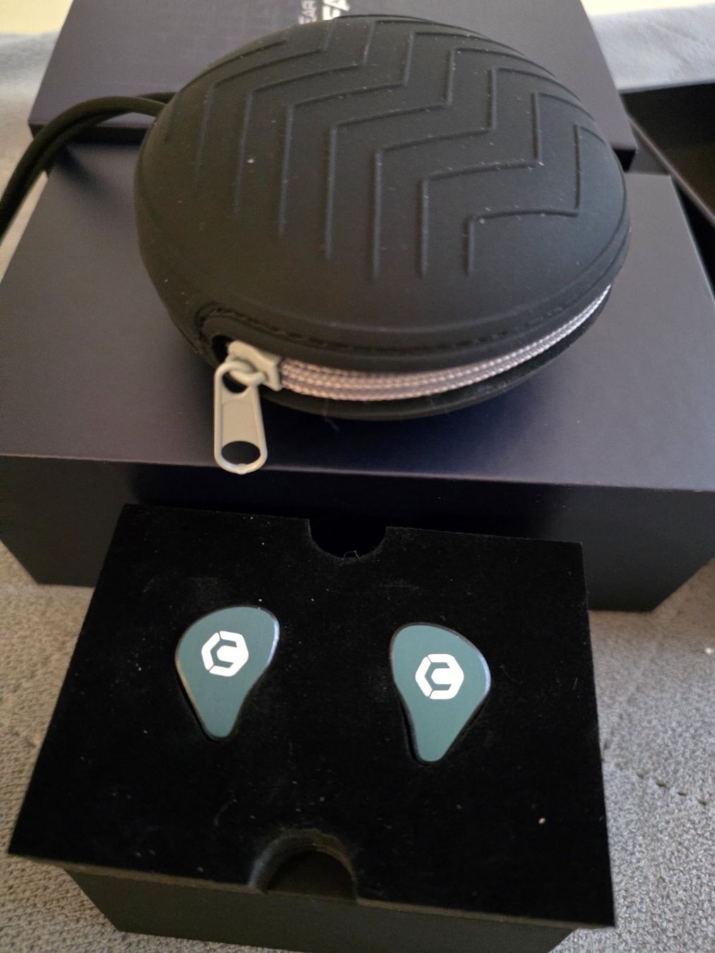 Kopfhörer: CrinEar Nightfall In-Ear Monitors – Neu (gemäss Beschreibung) aus Basel von Gah73 3